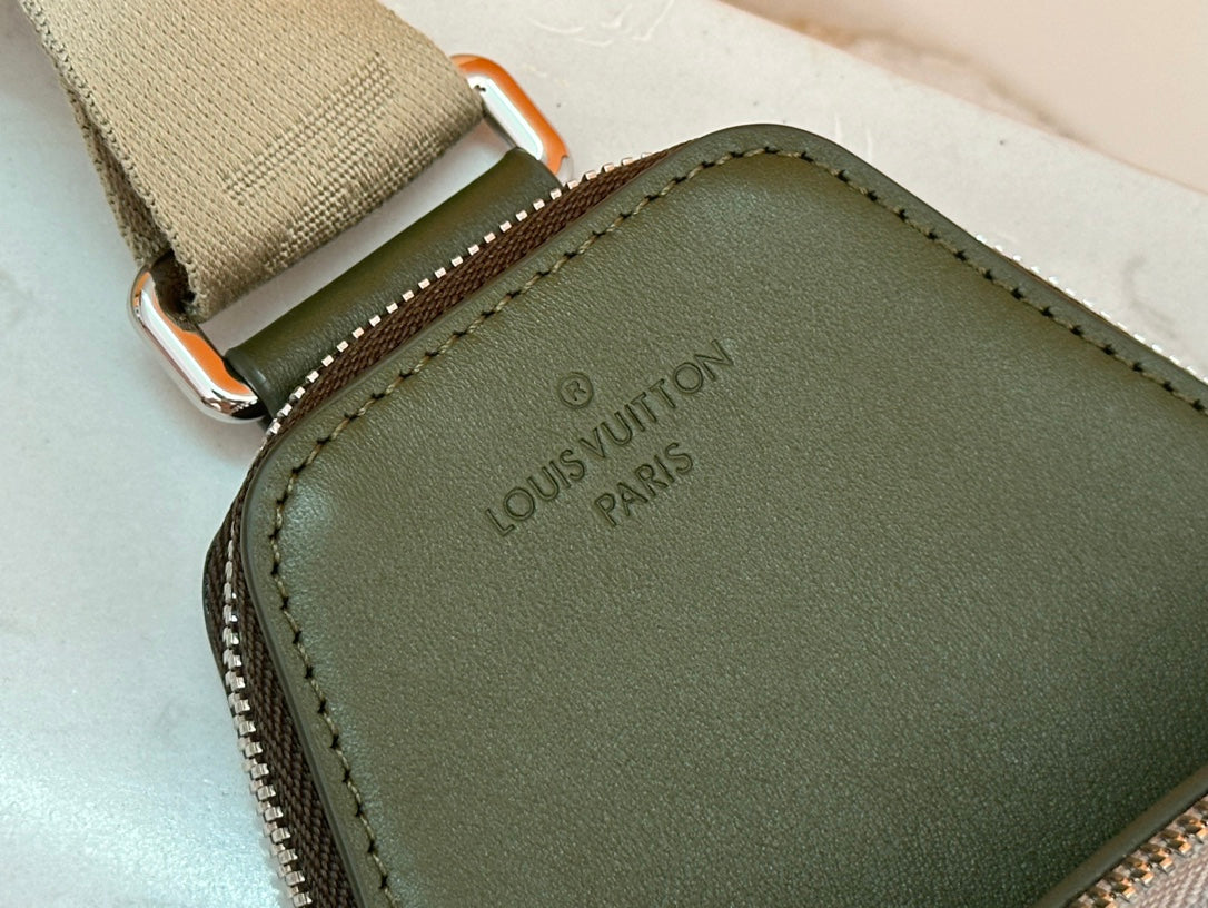 Stylish Louis Vuitton Gradient Monogram Sling Bag with Functional Design M47130