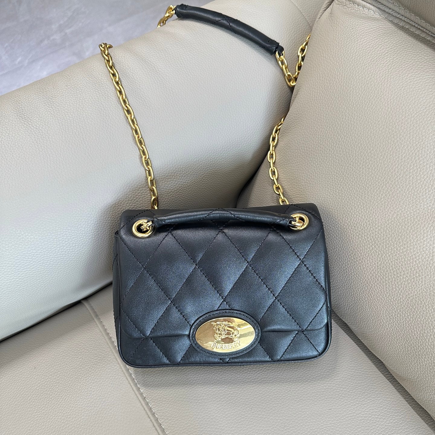 White/Red/Black Quilted Burberry Crossbody Bag with Gold Chain Strap and Iconic Logo Style No.2641