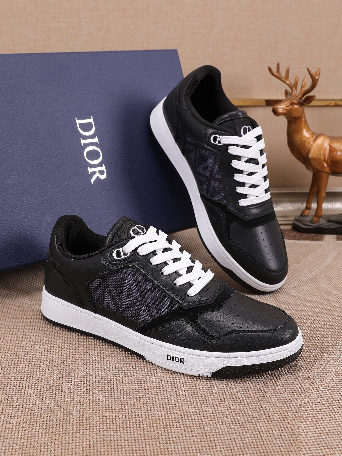 Dior Mens Sneakers Luxury Leather Casual Shoes With Oblique Pattern