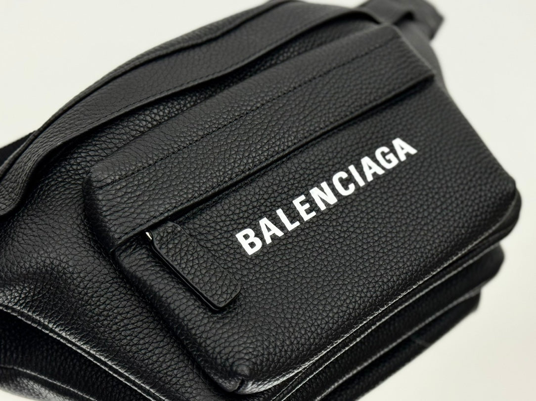 Black Balenciaga Waist Bag with Logo for Fashionable Daily Use Style No.406480