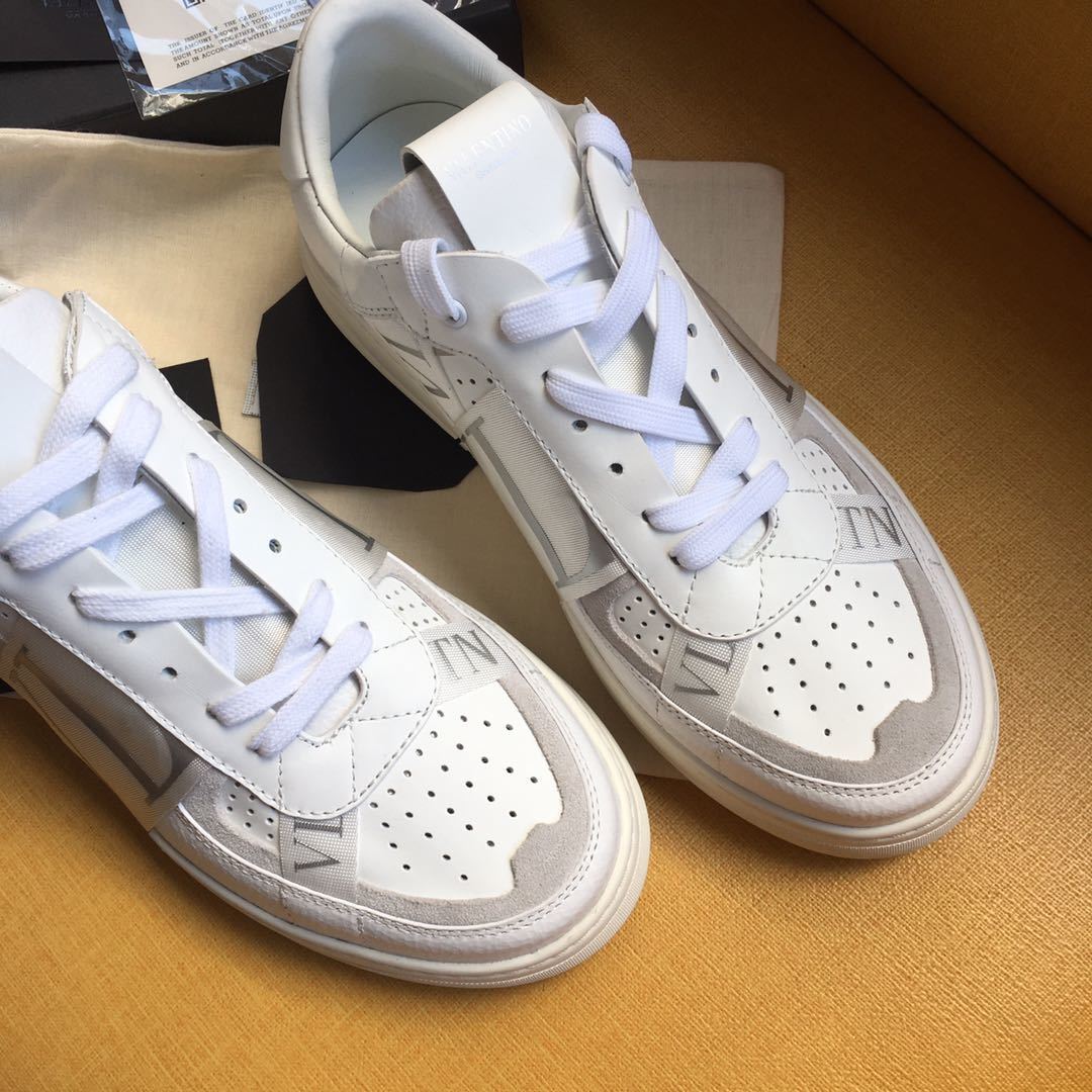 Valentino Unisex Sneakers VLTN Logo Luxury Fashion Sneakers