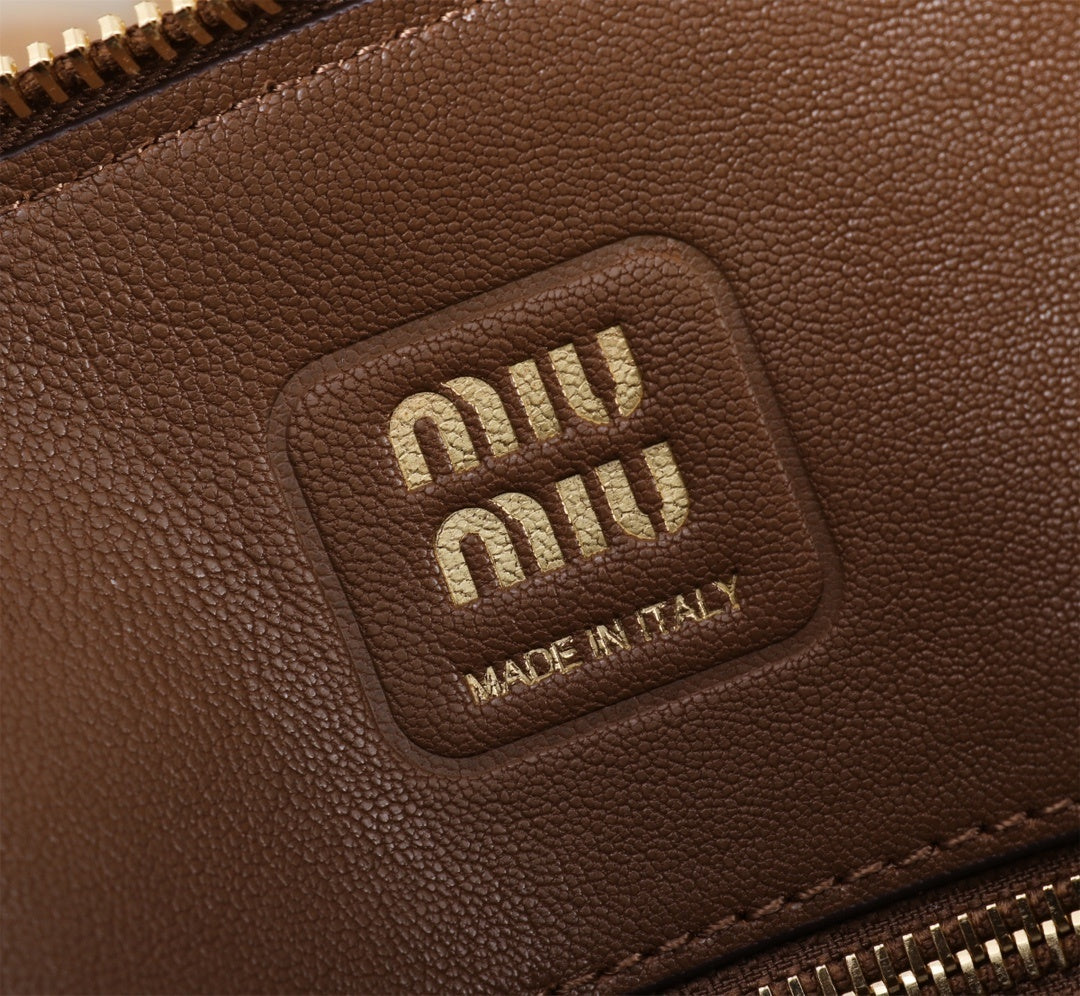 Miu Miu Brown Leather Top - Handle Bag With Brand Emblem 5BB169