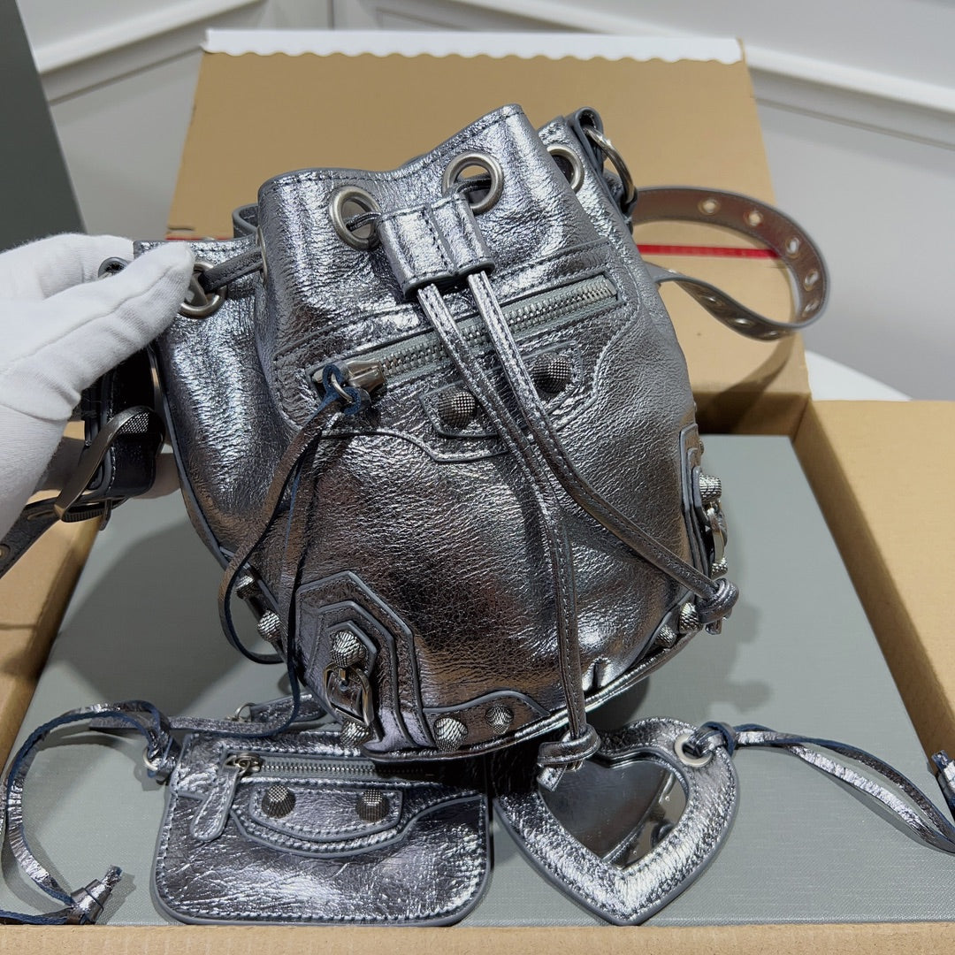 Metallic Black Balenciaga Bucket Bag with Adjustable Straps and Matching Pouch for Stylish Functionality Style No.3032