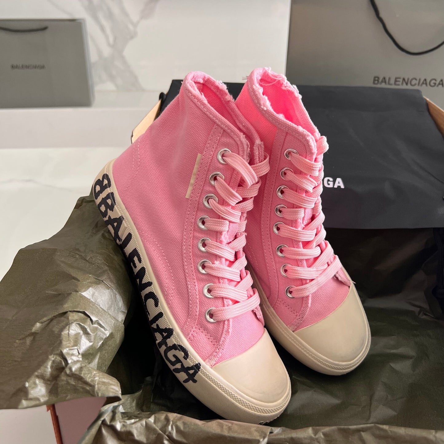 Balenciaga Pink High-Top Canvas Sneakers with Brand Logo Sole for Luxury Street Style