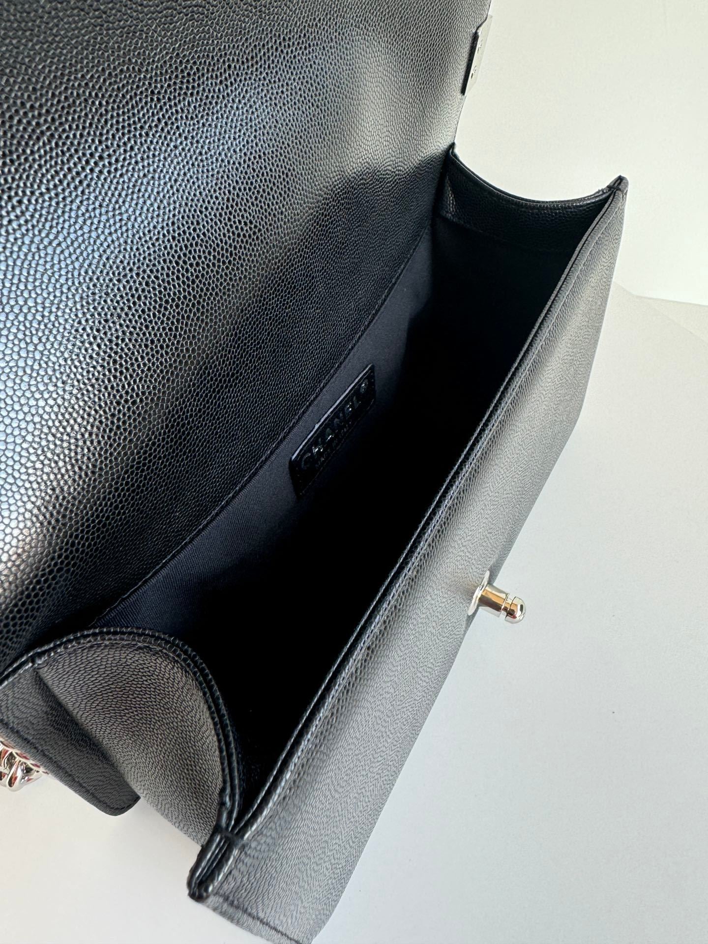 Chanel Black Chevron Quilted Leather Boy Bag With Gunmetal Hardware 67086
