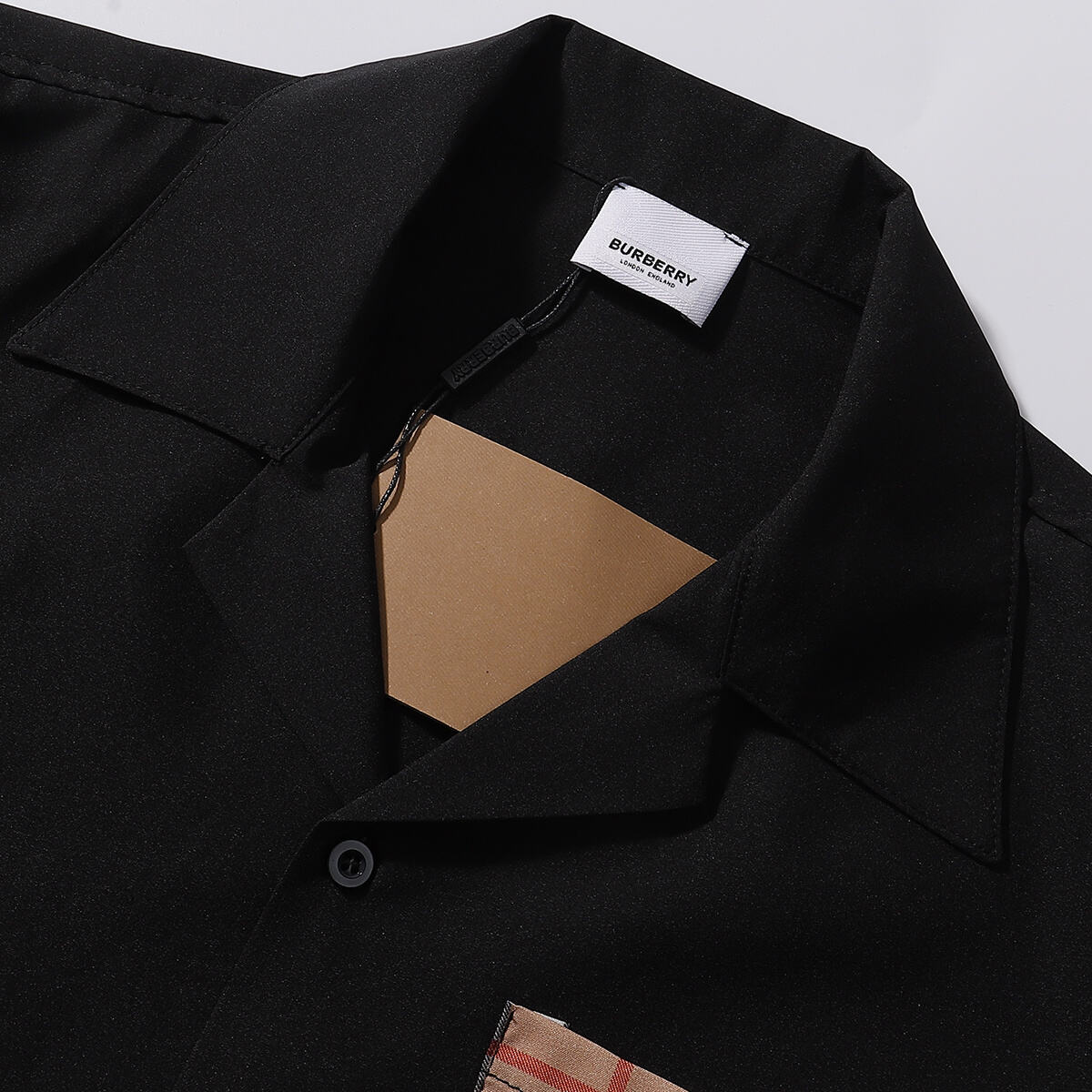 Burberry Style Black/White Short Sleeve Shirt With Checkered Pocket Detail