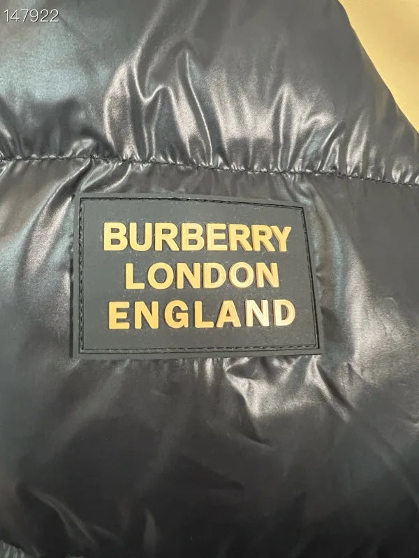 Burberry Shiny Black Hooded Puffer Jacket For Winter Warmth And Style