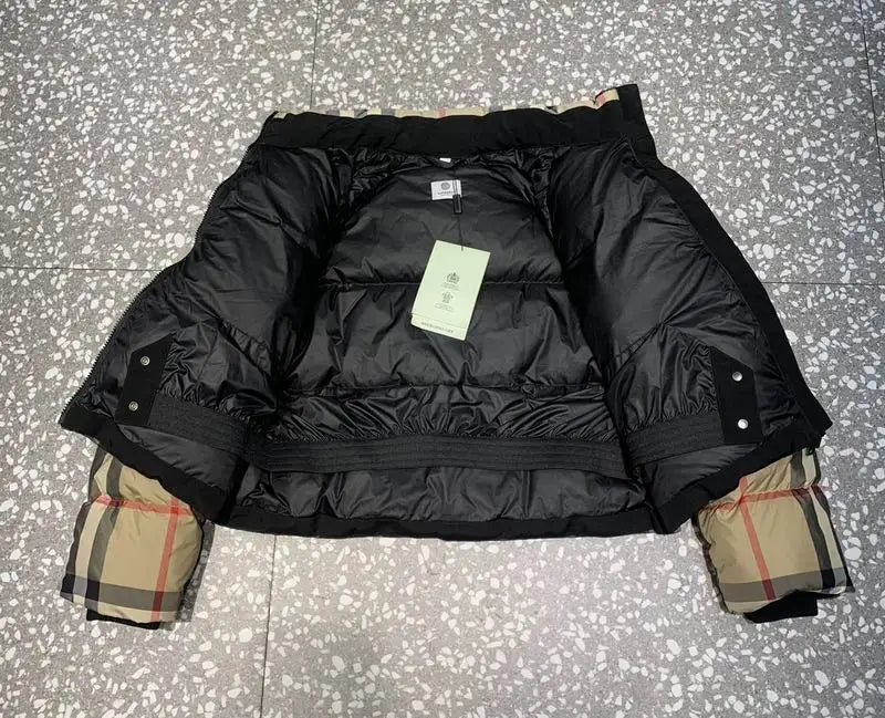 Burberry Classic Check Pattern Cropped Puffer Jacket For Winter Fashion