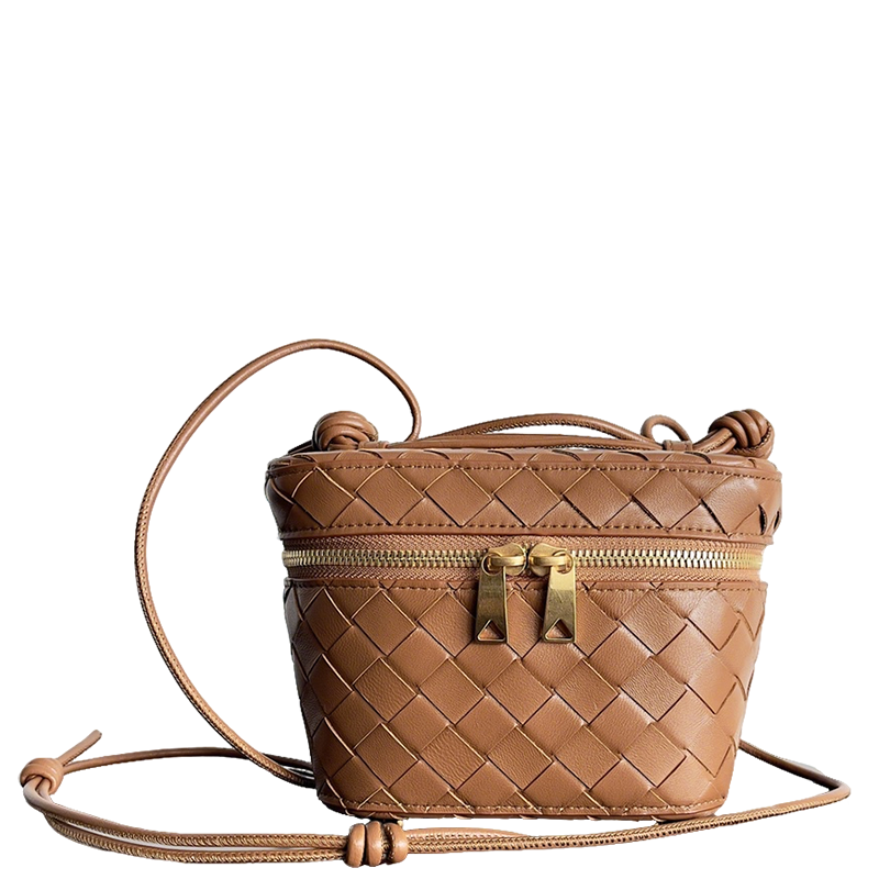 Chic Bottega Veneta Intrecciato Leather Crossbody Bag for Timeless Fashion Statements BV743551