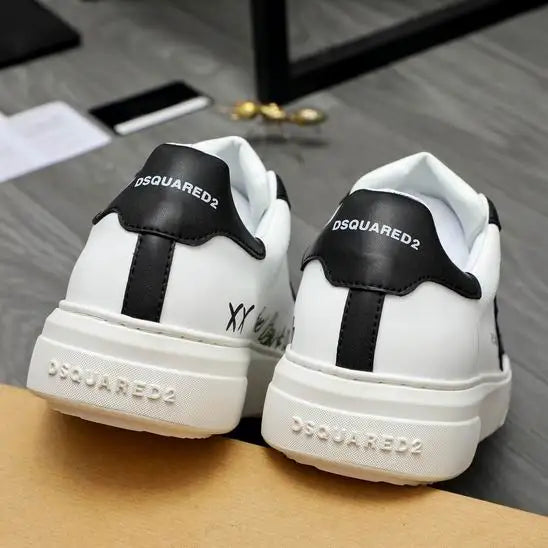 DSQUARED2 White And Black Casual Sneakers With "THE CANADIAN" Text