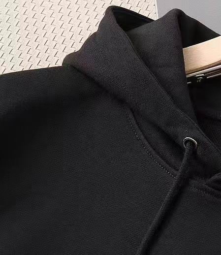 Gucci White/Black Hoodie With Tiger Graphic And Bold "GUCCI TIGER" Lettering For Fashion Fans