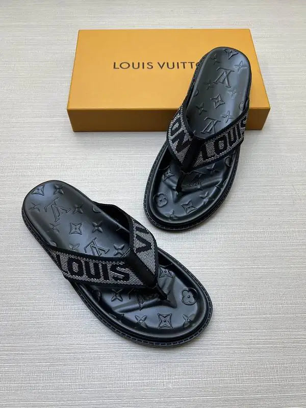 Louis Vuitton Men's Logo Print Flip Flops For Casual Luxury Footwear