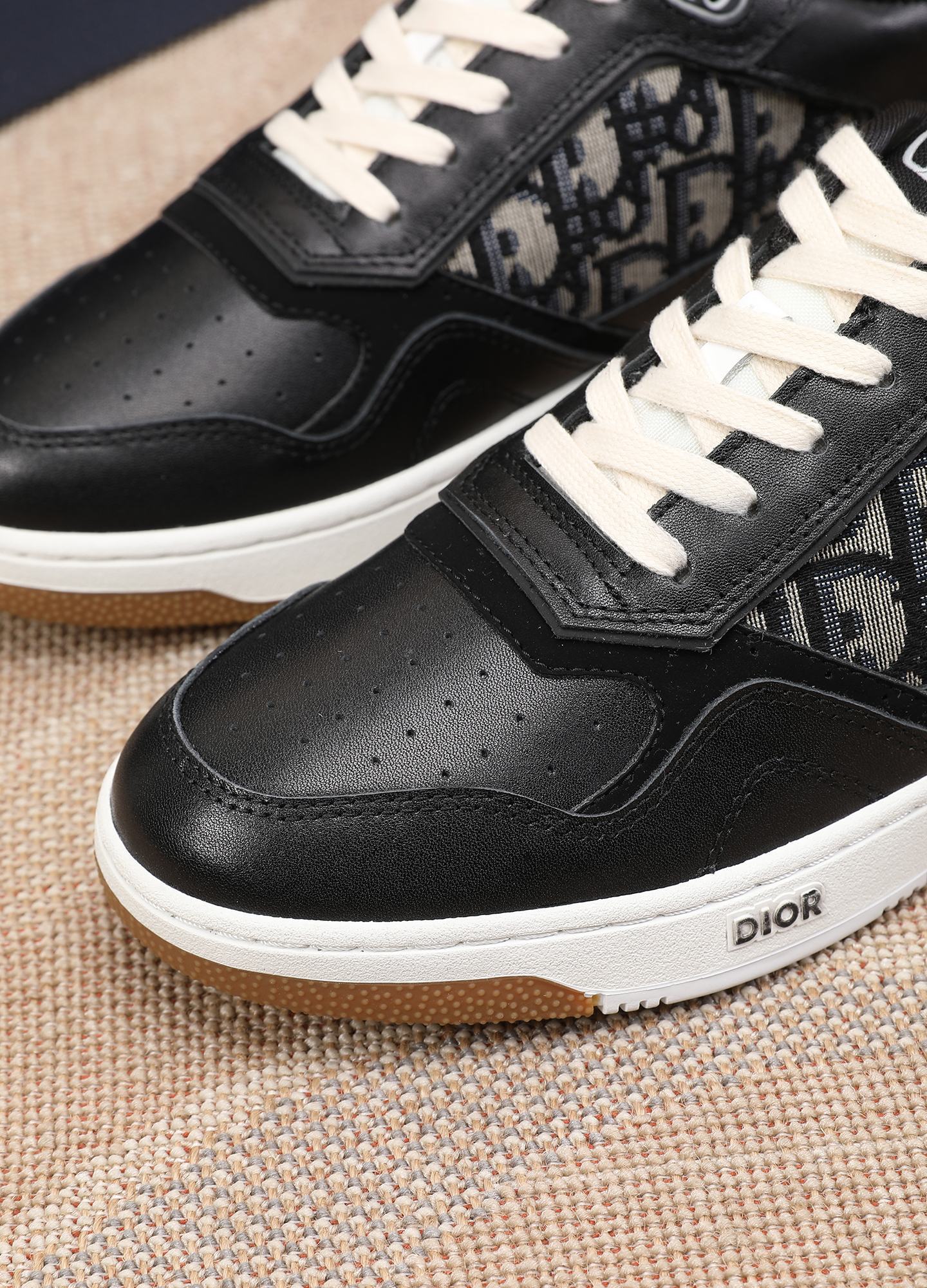 Dior Mens Sneakers Luxury Leather Casual Shoes With Oblique Pattern