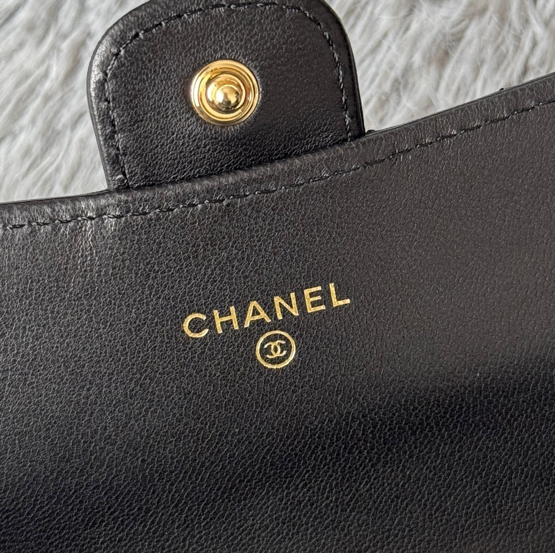 Chanel Black Chevron - Quilted Leather Long Wallet With Gold - Tone CC Logo 80758