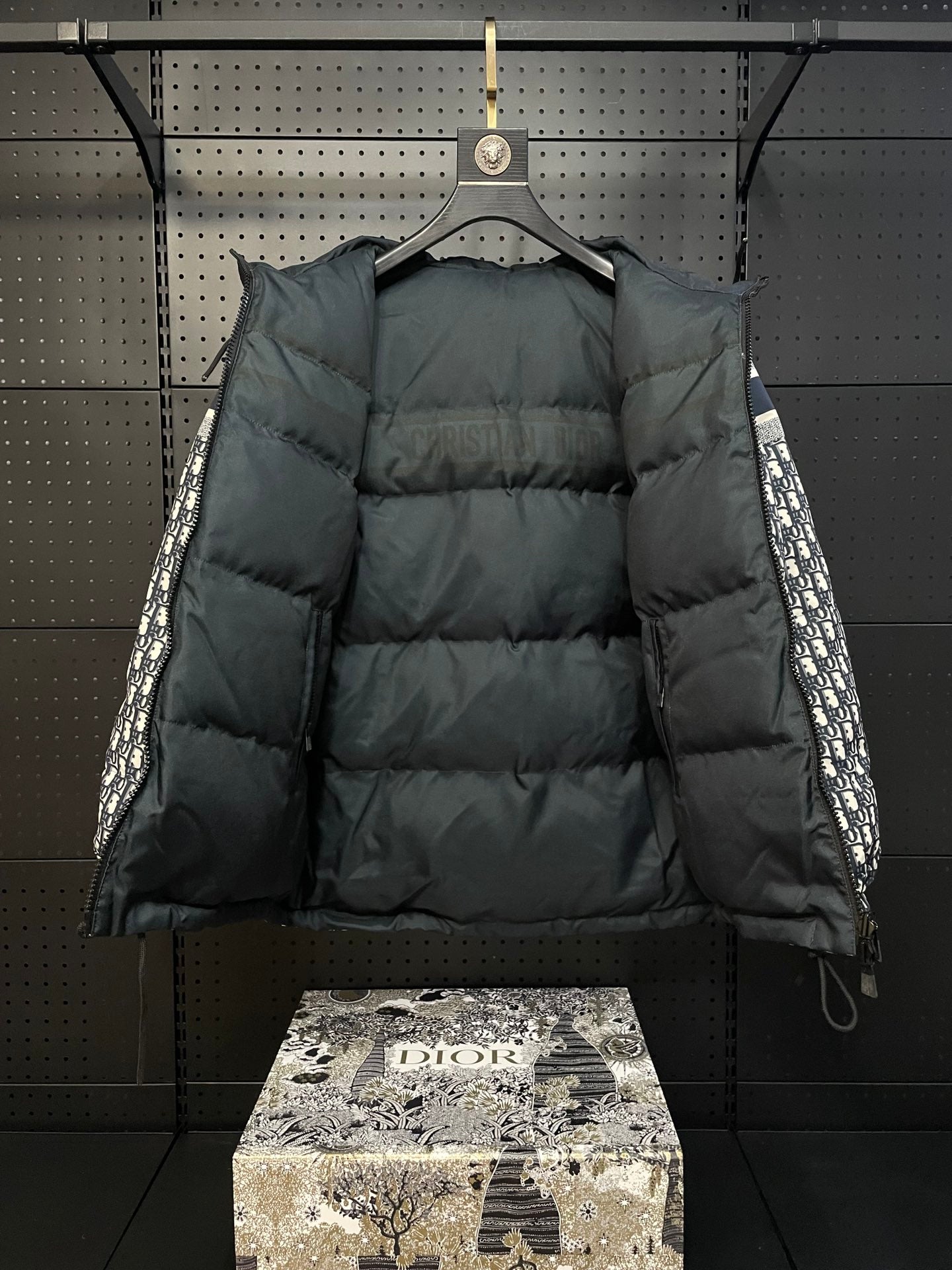 Chic Dior Monogram Puffer Jacket For Cold - Weather Fashion