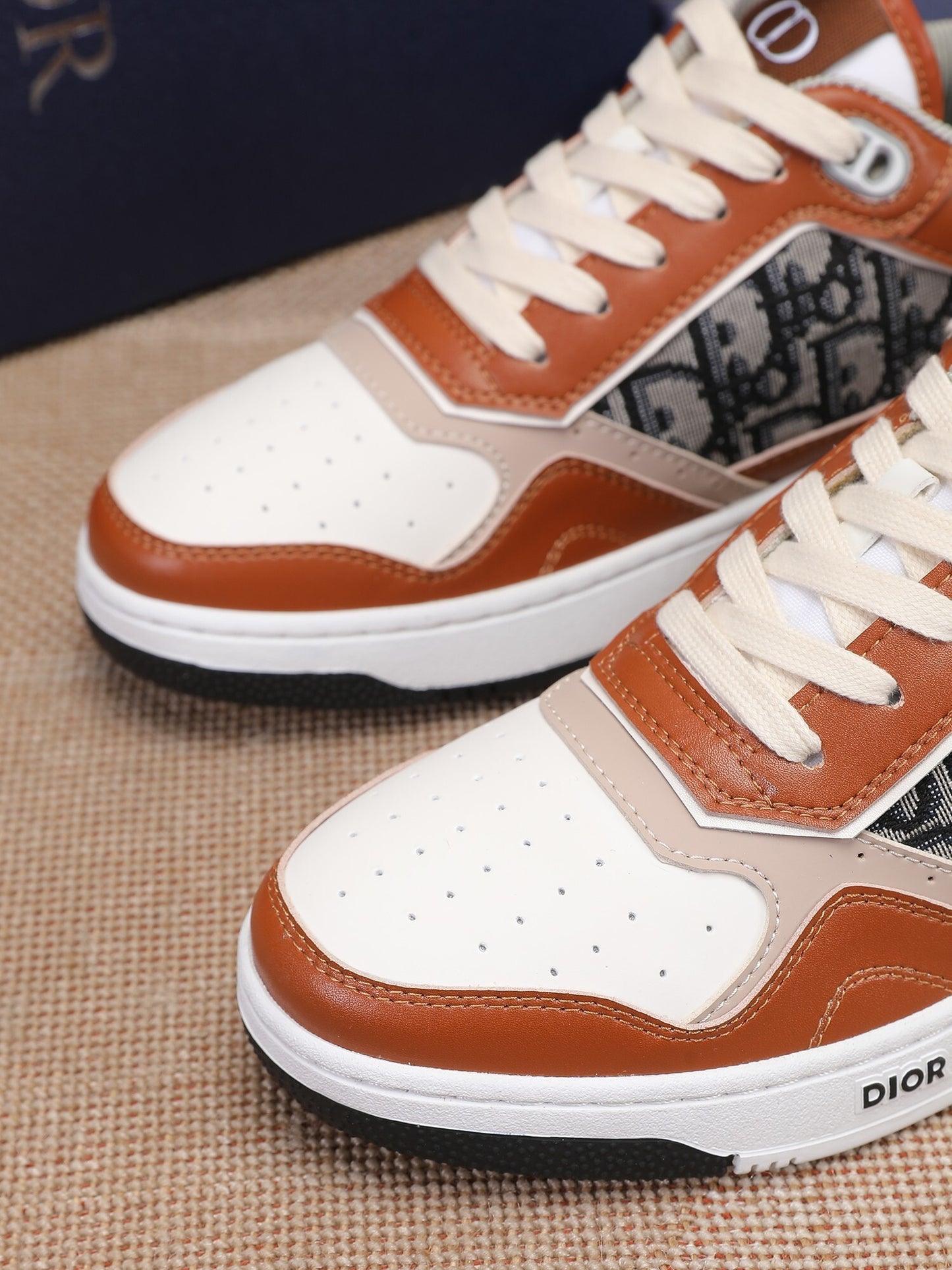 Dior Mens Sneakers Luxury Leather Casual Shoes With Oblique Pattern