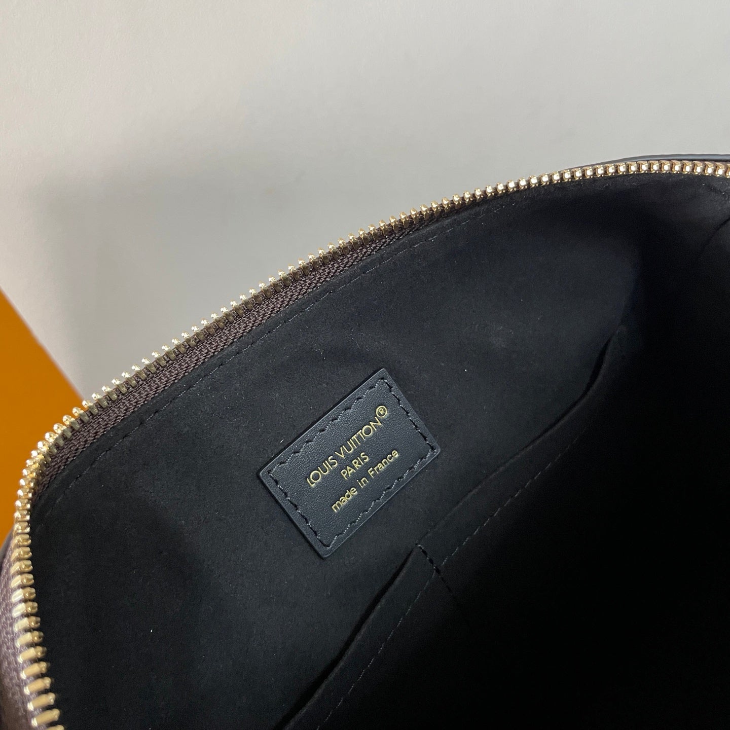 Louis Vuitton Speedy Trunk 25 Handbag In Monogram Canvas With Black Accents And Gold Hardware