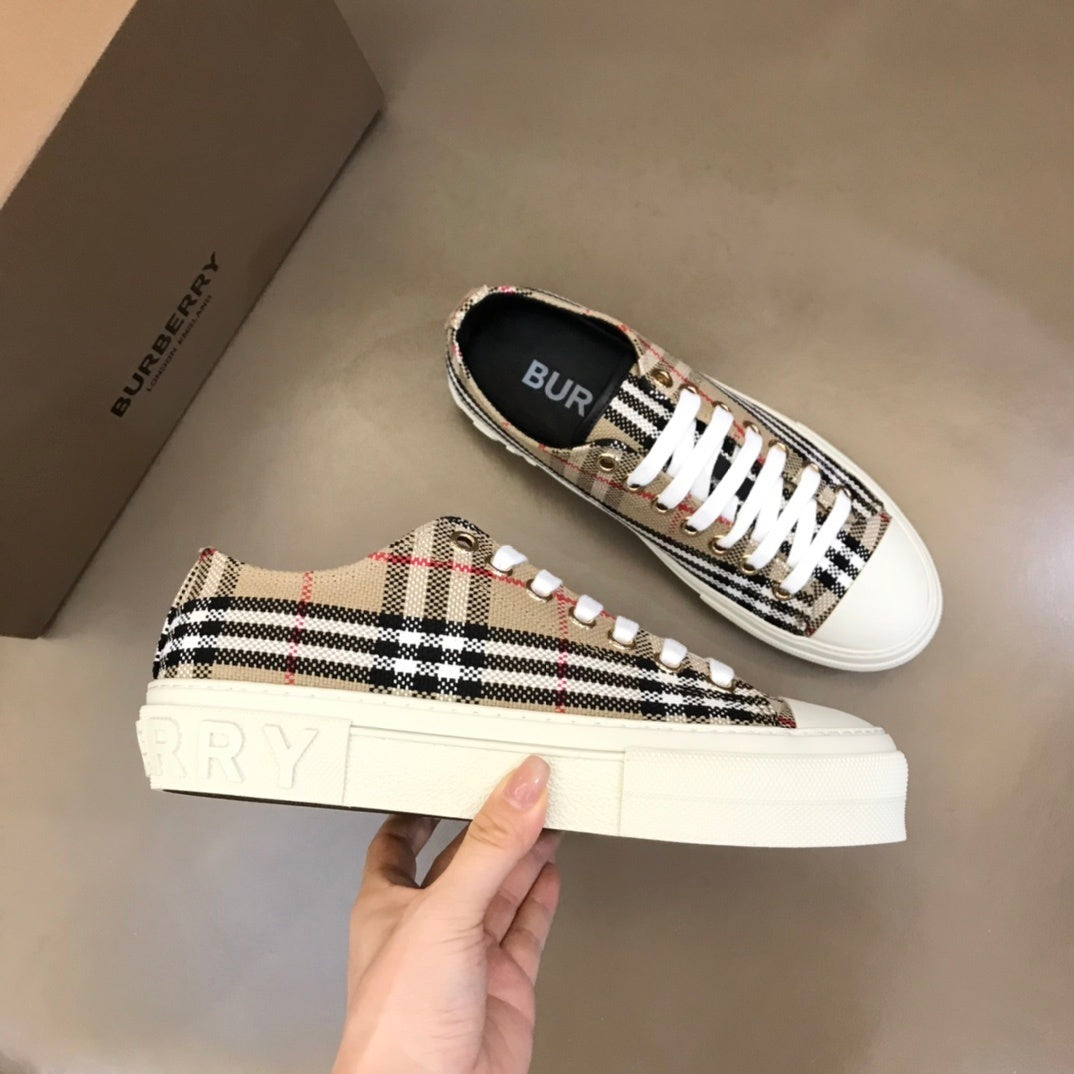 Burberry Unisex Classic Plaid Canvas Sneakers Fashionable Comfortable Footwear For Men And Women With Iconic Check Design