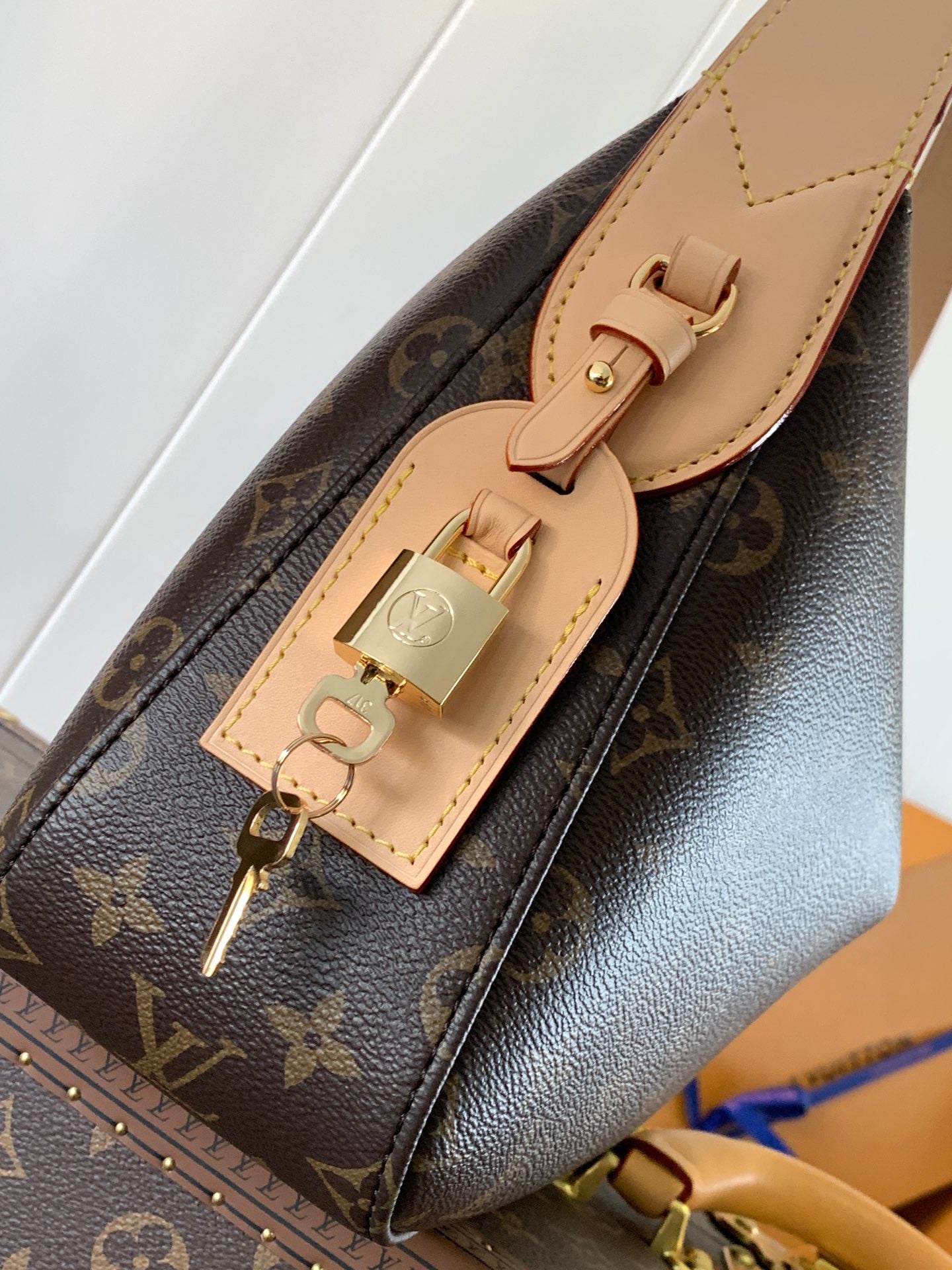Chic Louis Vuitton Monogram Hobo Bag With Stylish Curved Shape And Top Handle
