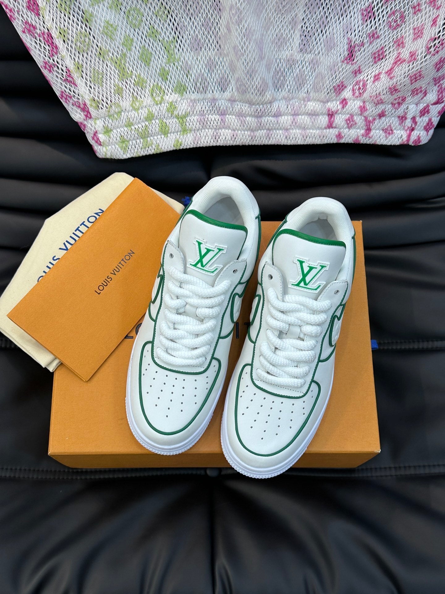 LV x Nike Collaborative Stylish And Comfortable Sneakers