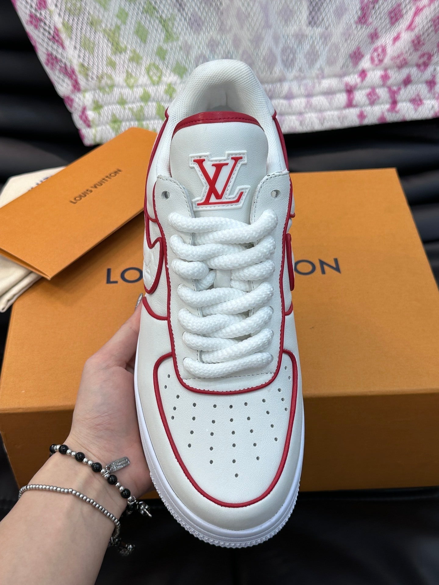 LV x Nike Collaborative Stylish And Comfortable Sneakers