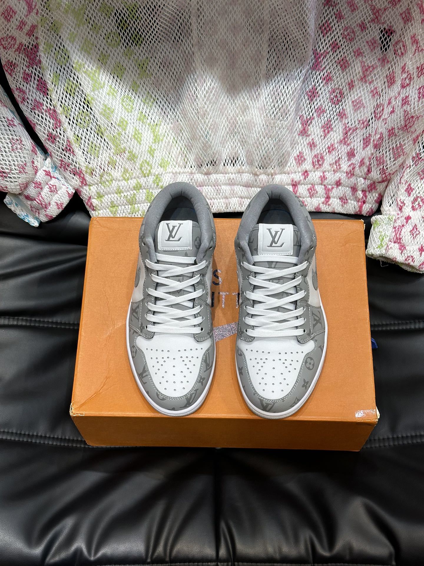LV x Nike Collaborative Stylish And Comfortable Sneakers