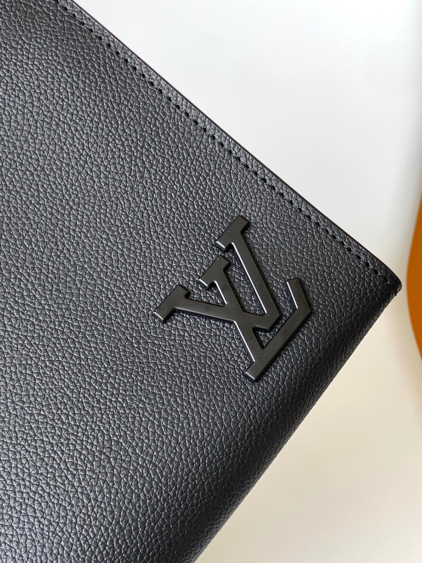 Louis Vuitton Black Leather Crossbody Bag with Signature Logo for Modern Fashionistas M59329
