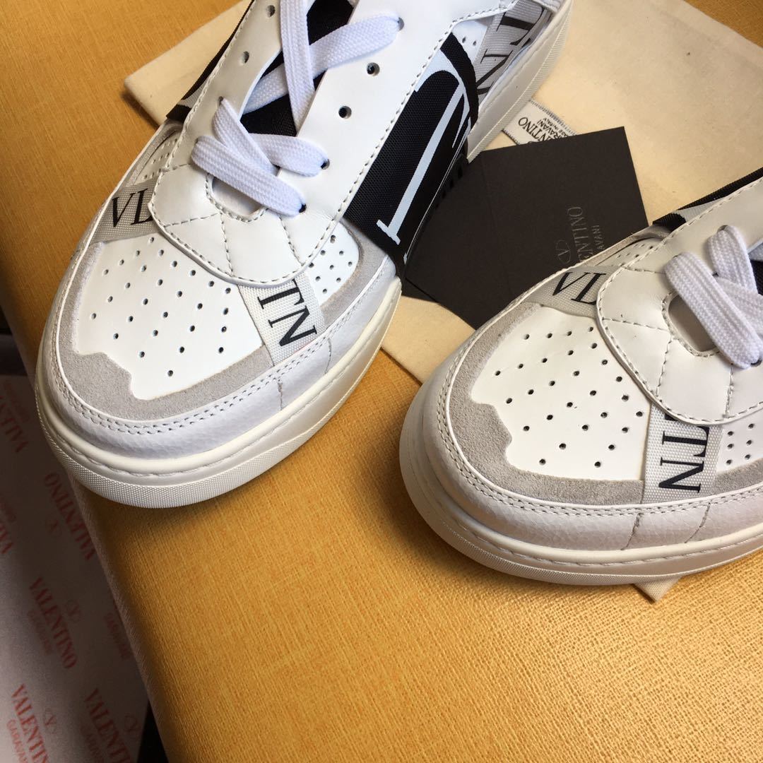 Valentino Unisex Sneakers VLTN Logo Luxury Fashion Sneakers
