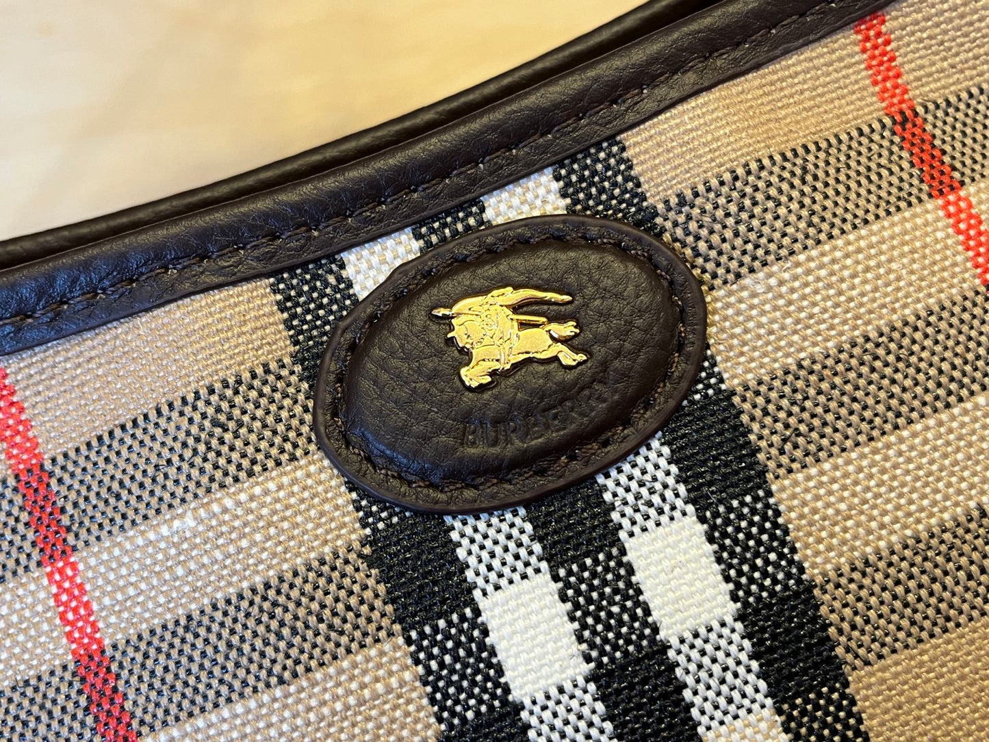 Burberry Checkered Shoulder Bag With Iconic Logo And Unique Handle Detail For Timeless Style Style No.2551