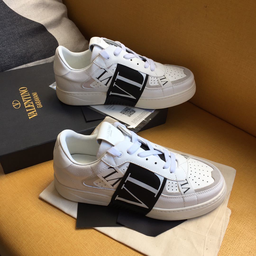 Valentino Unisex Sneakers VLTN Logo Luxury Fashion Sneakers