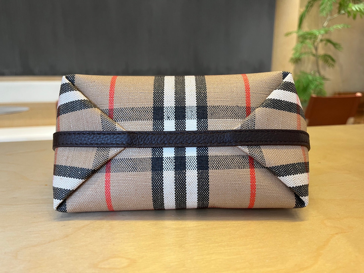 Burberry Checkered Shoulder Bag With Iconic Logo And Unique Handle Detail For Timeless Style Style No.2551