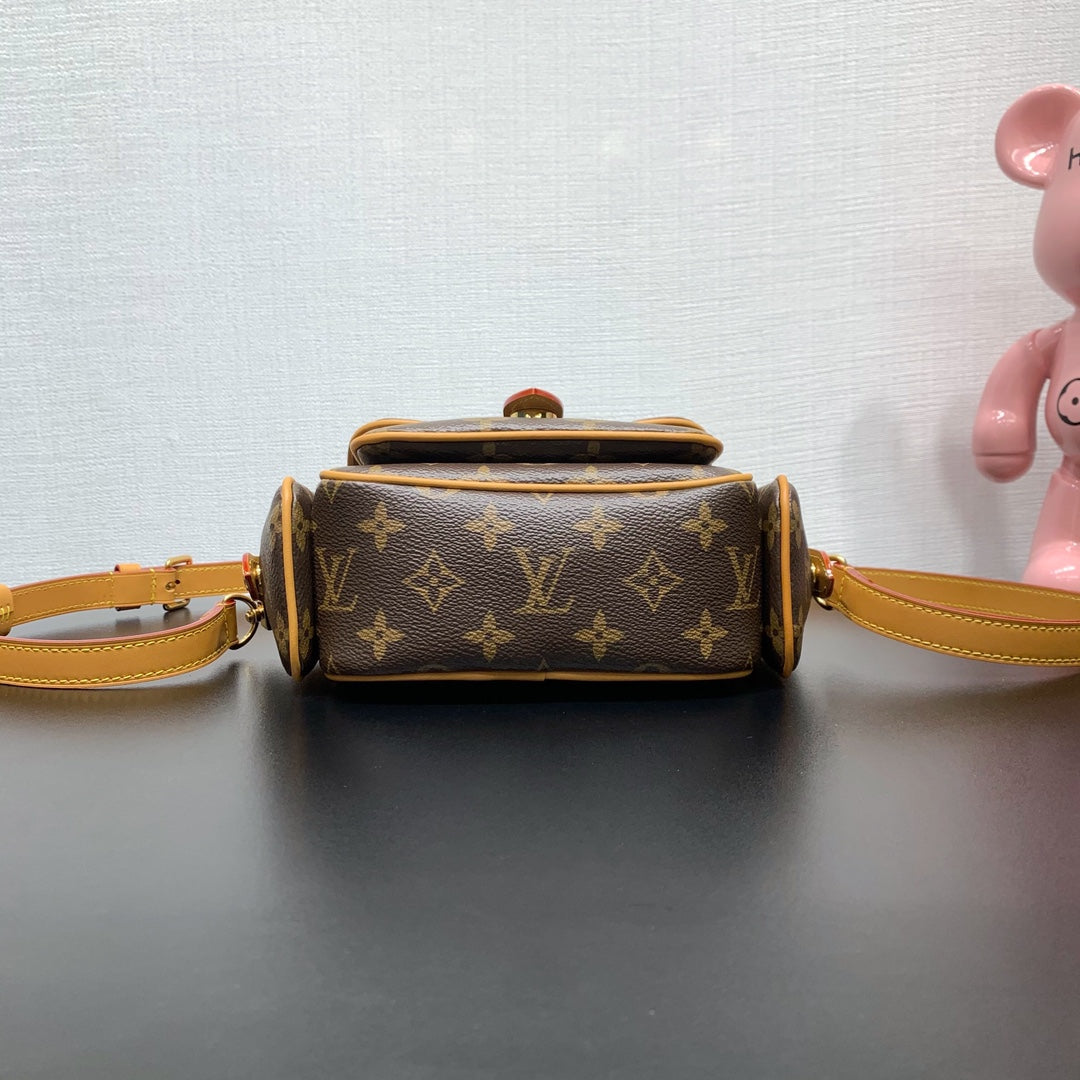 Stylish Louis Vuitton Handbag for Fashion Lovers with Classic Monogram Design