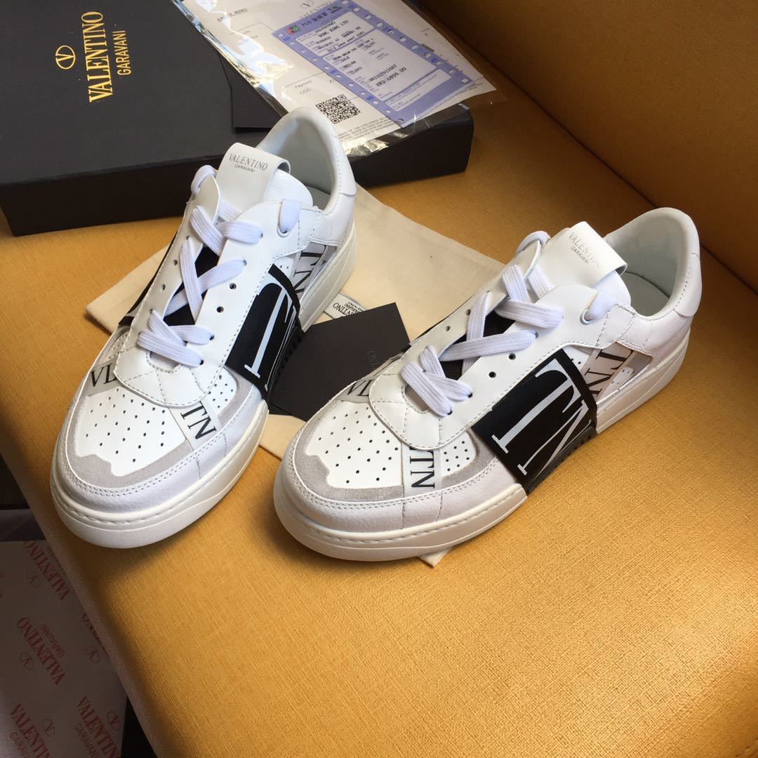 Valentino Unisex Sneakers VLTN Logo Luxury Fashion Sneakers