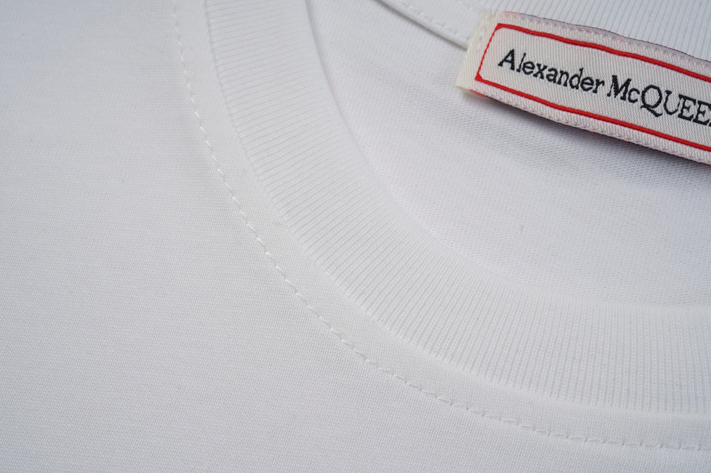 Alexander McQueen White T - Shirt With Classic Black MQUEEN Logo Print