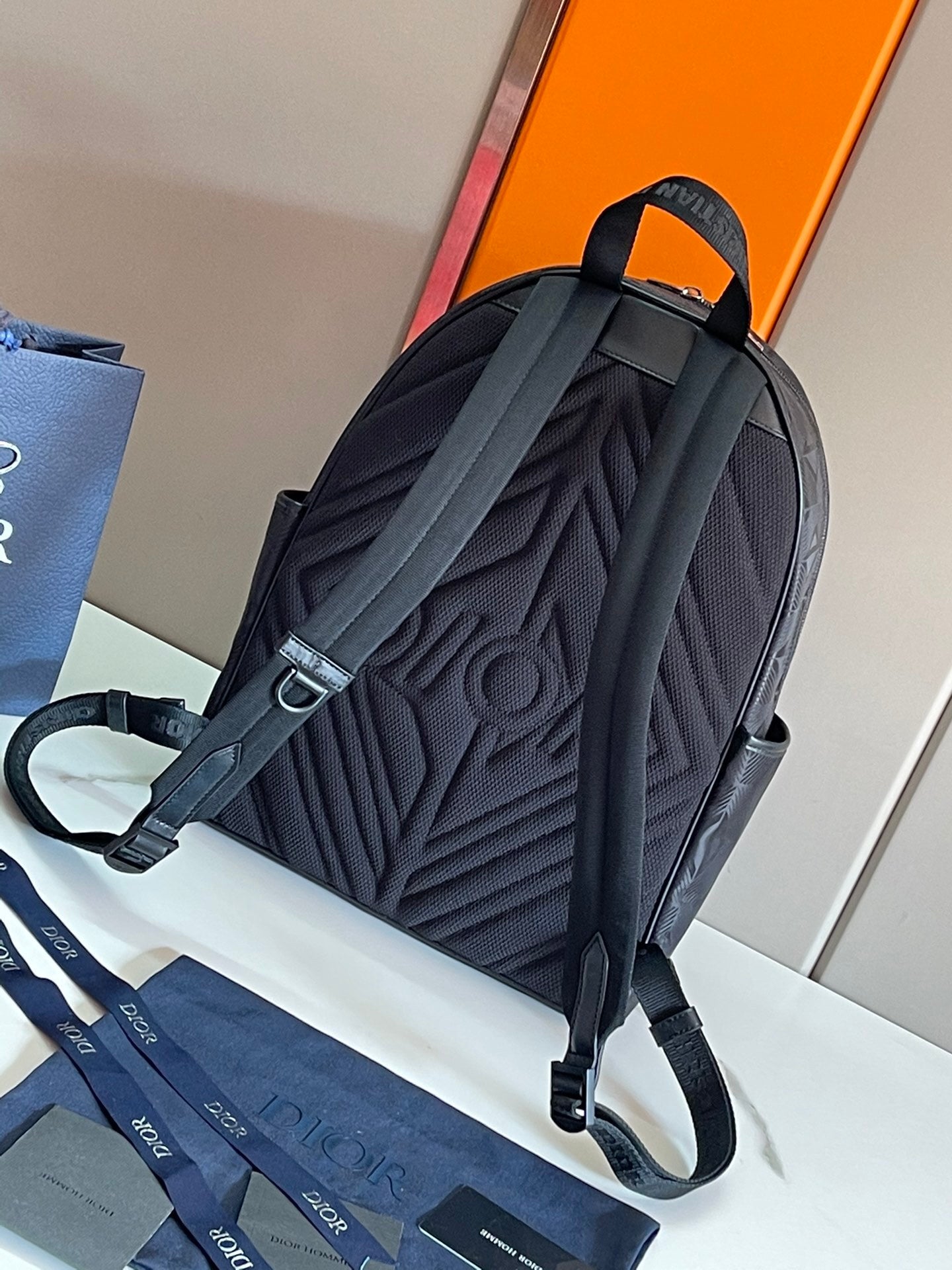 Stylish Dior Explorer Backpack With Geometric Pattern And Functional Buckle 1ESBA 89018
