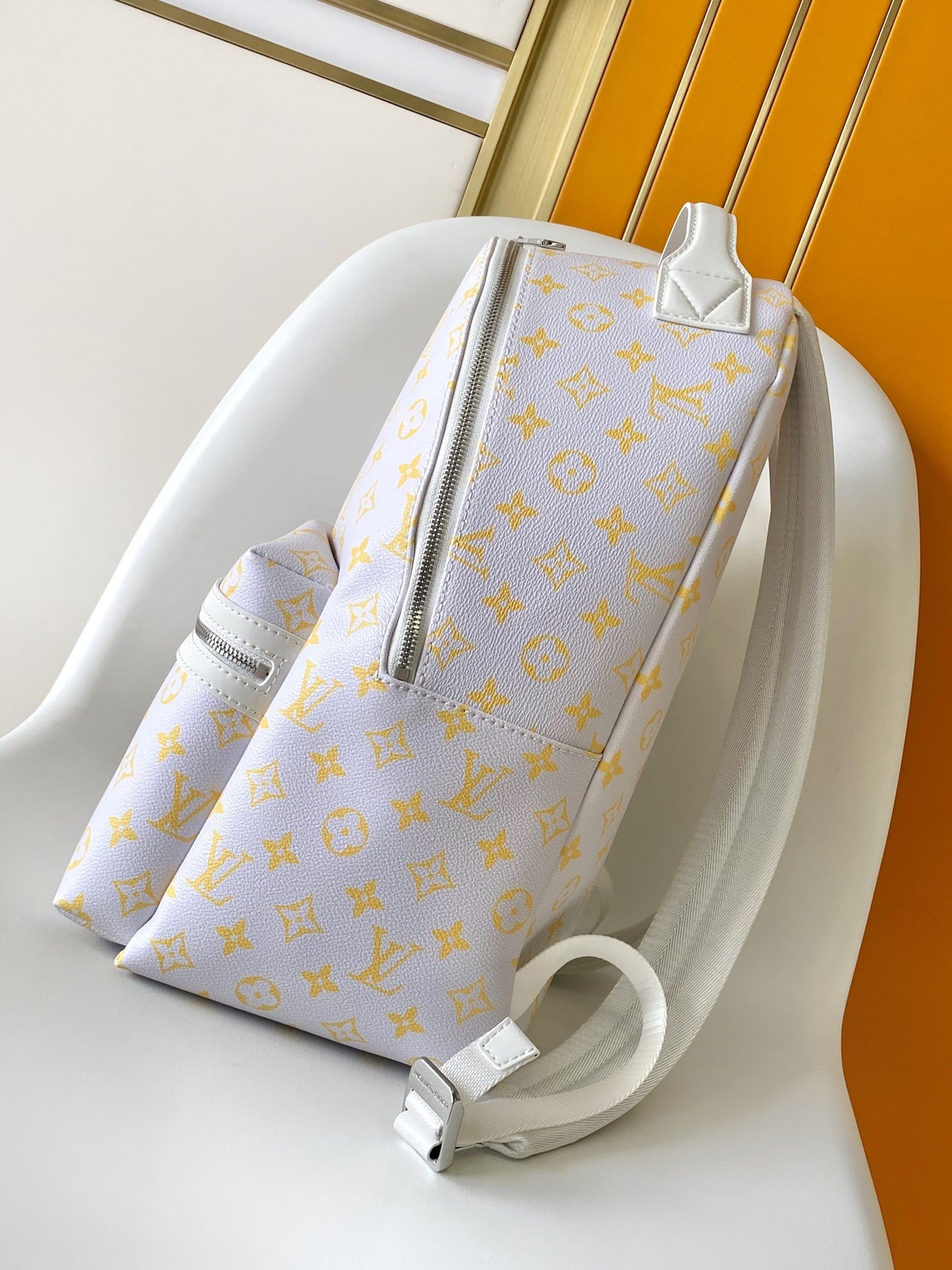 Stylish Louis Vuitton Backpack with Classic Monogram Pattern for Fashion Lovers