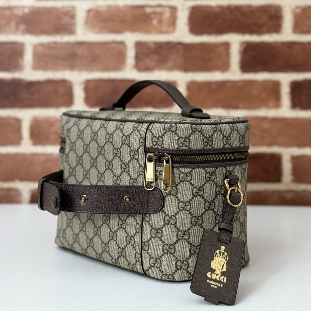 Gucci Beige and Ebony GG Supreme Canvas Top Handle Vanity Case with Web Stripe 811489