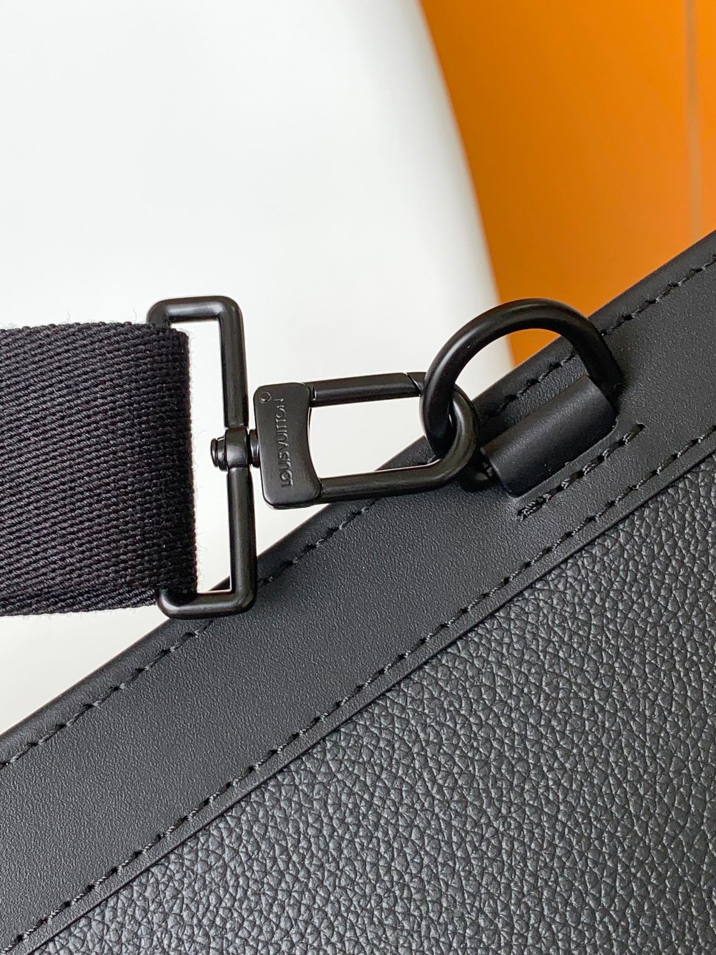 Louis Vuitton Black Leather Crossbody Bag with Signature Logo for Modern Fashionistas M59329