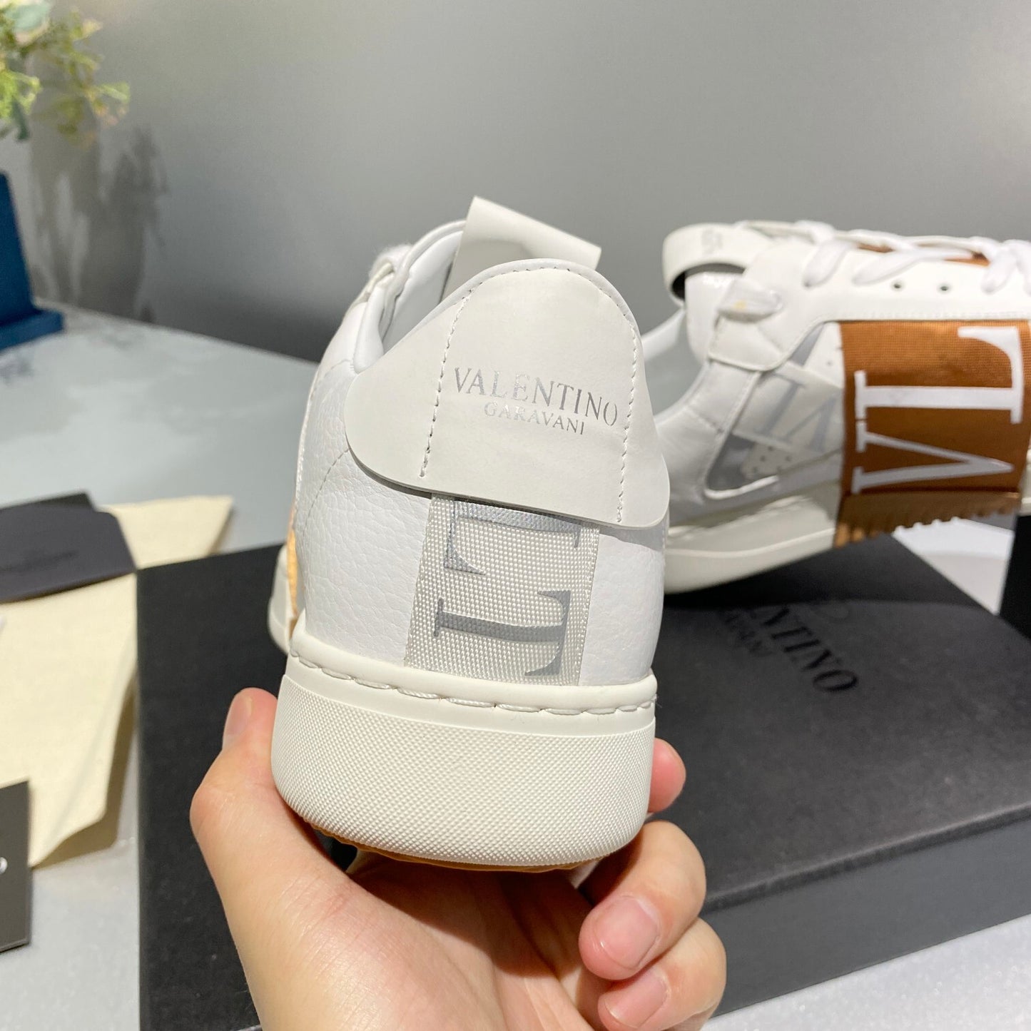 Valentino Unisex Sneakers VLTN Logo Luxury Fashion Sneakers