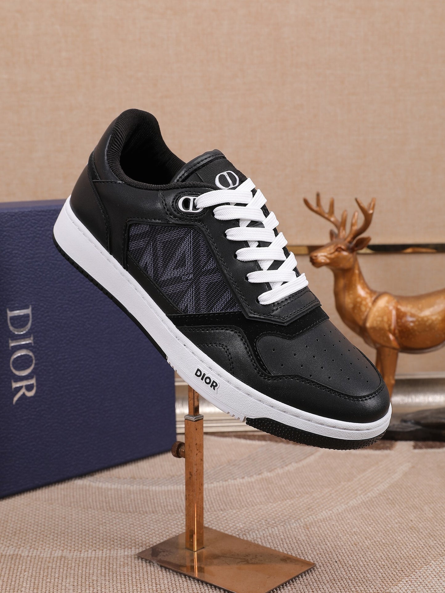Dior Mens Sneakers Luxury Leather Casual Shoes With Oblique Pattern
