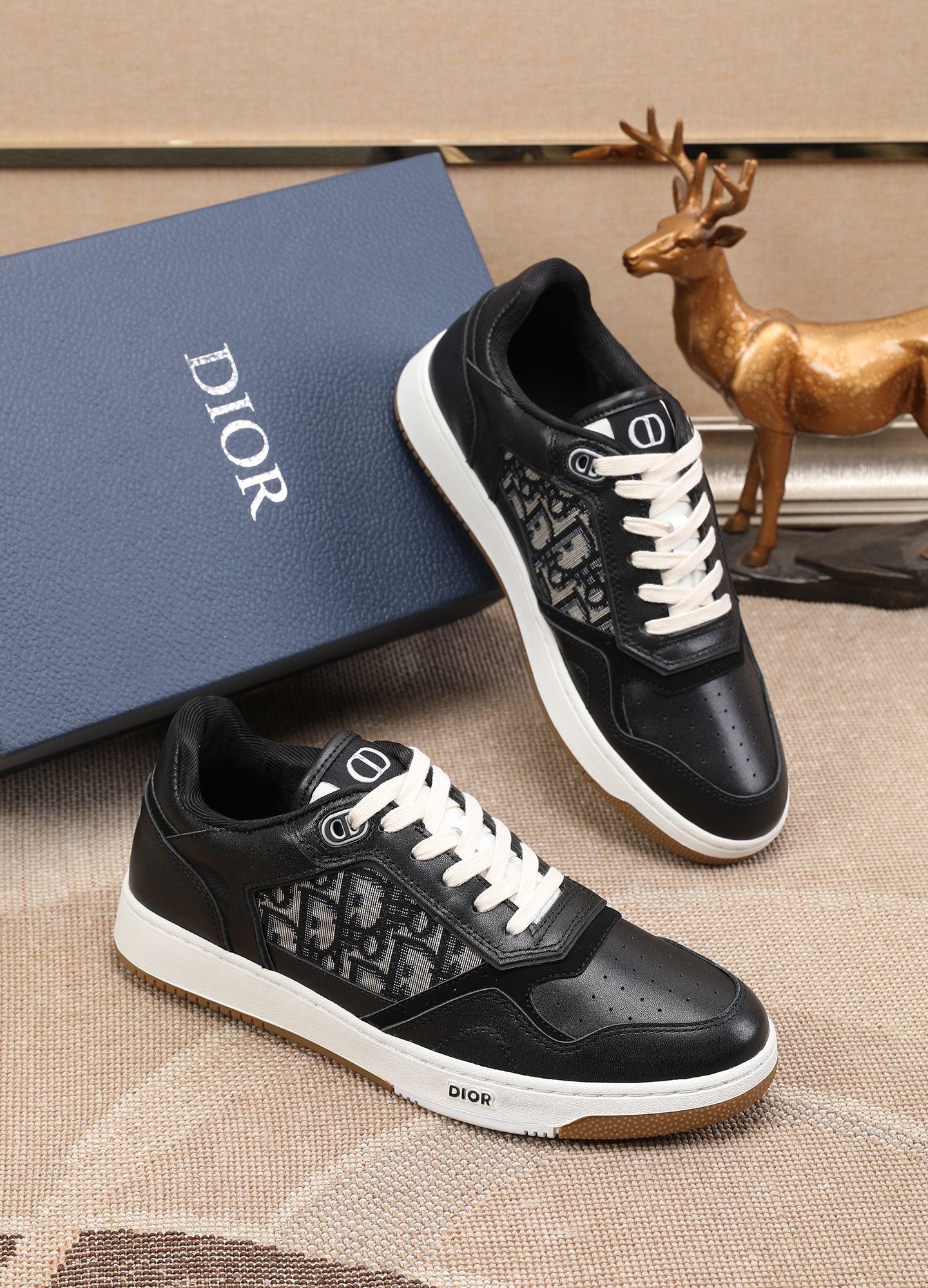 Dior Mens Sneakers Luxury Leather Casual Shoes With Oblique Pattern