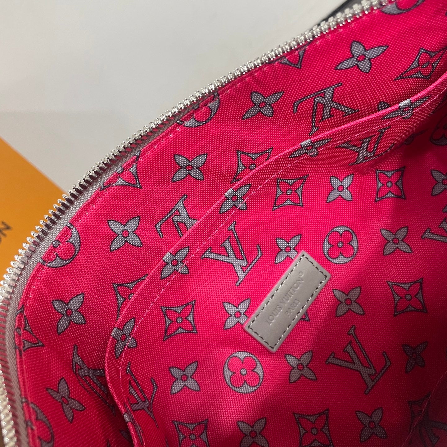 Stylish Louis Vuitton Keepall Bandoulière 35 Bag In Gray With Pink Monogram For Travel And Fashion