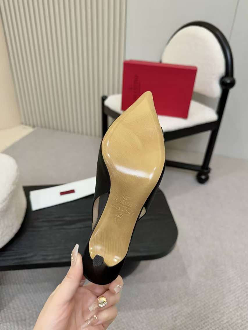 Valentino Women's Pointed Toe Bow High Heels Luxury Patent Leather Pumps
