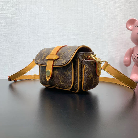 Stylish Louis Vuitton Handbag for Fashion Lovers with Classic Monogram Design