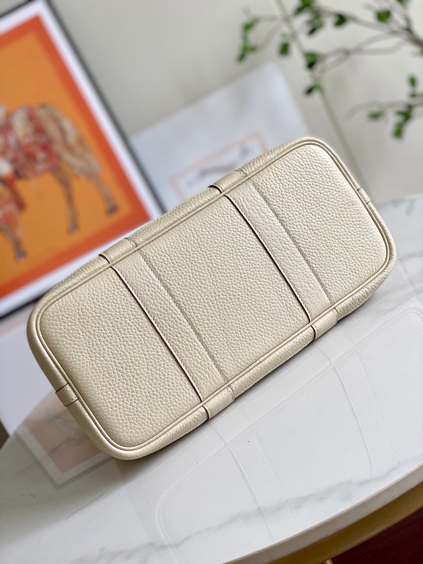 Elegant Hermes Garden Party Handbag in Creamy White Leather 3113