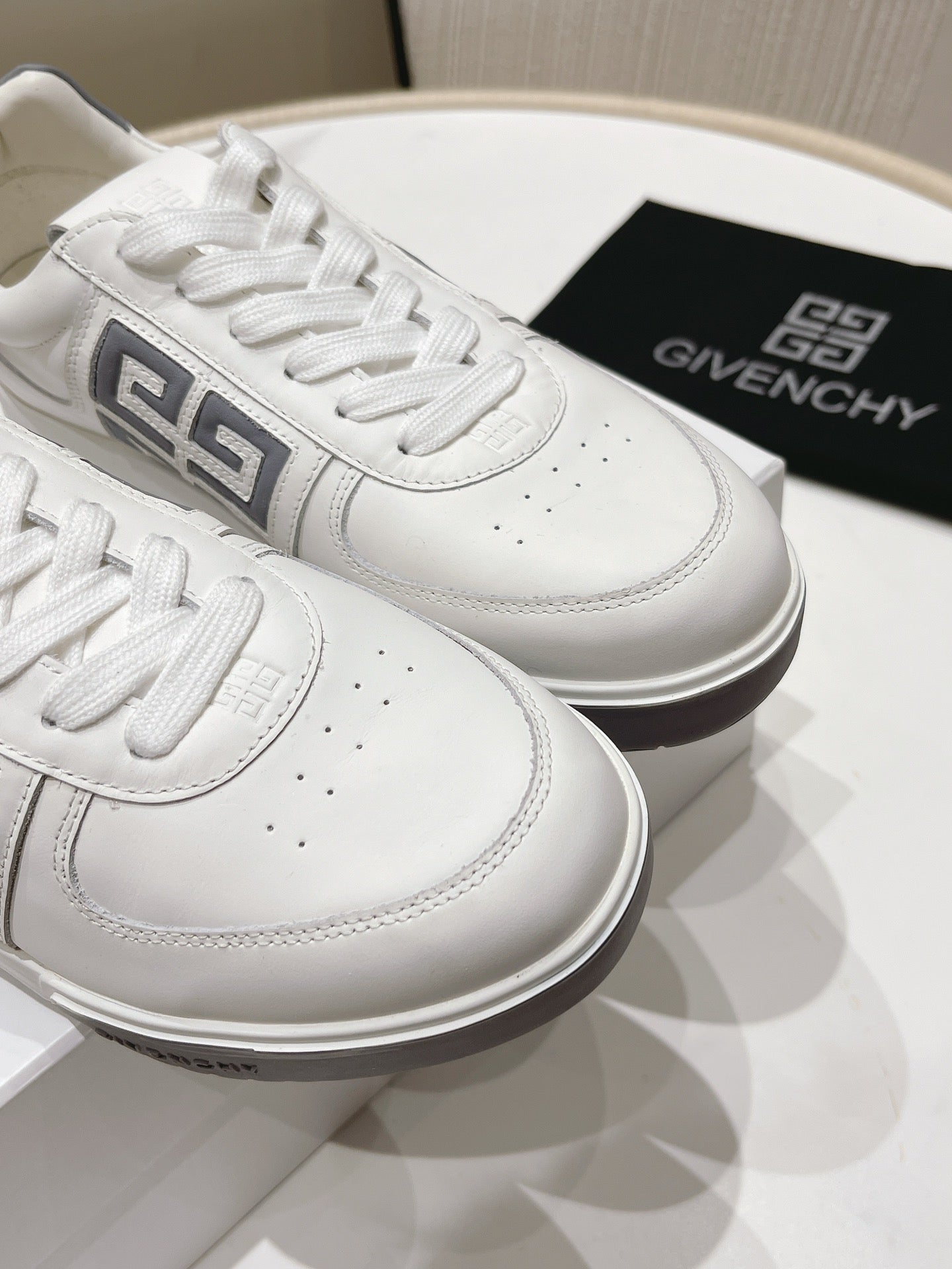 Givenchy Unisex White Sneakers With Grey Accents For Luxury Casual Style