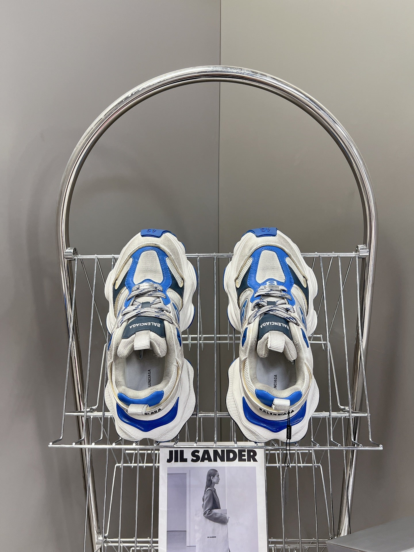 Balenciaga Style Chunky Sneakers With Blue Details For Fashionable Looks