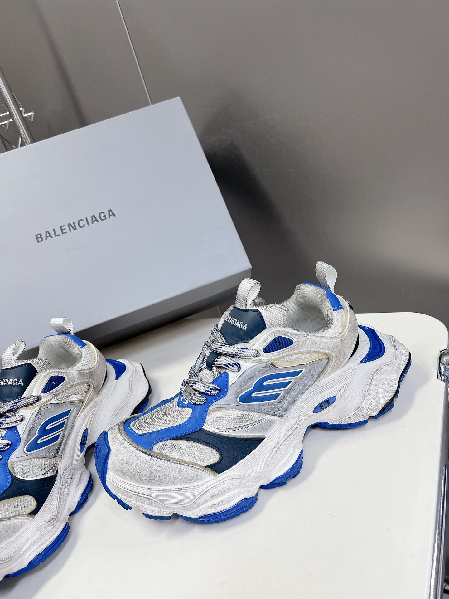Balenciaga Style Chunky Sneakers With Blue Details For Fashionable Looks