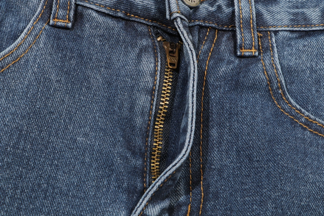 Givenchy Blue Denim Jeans With Signature Logo For Timeless Elegance