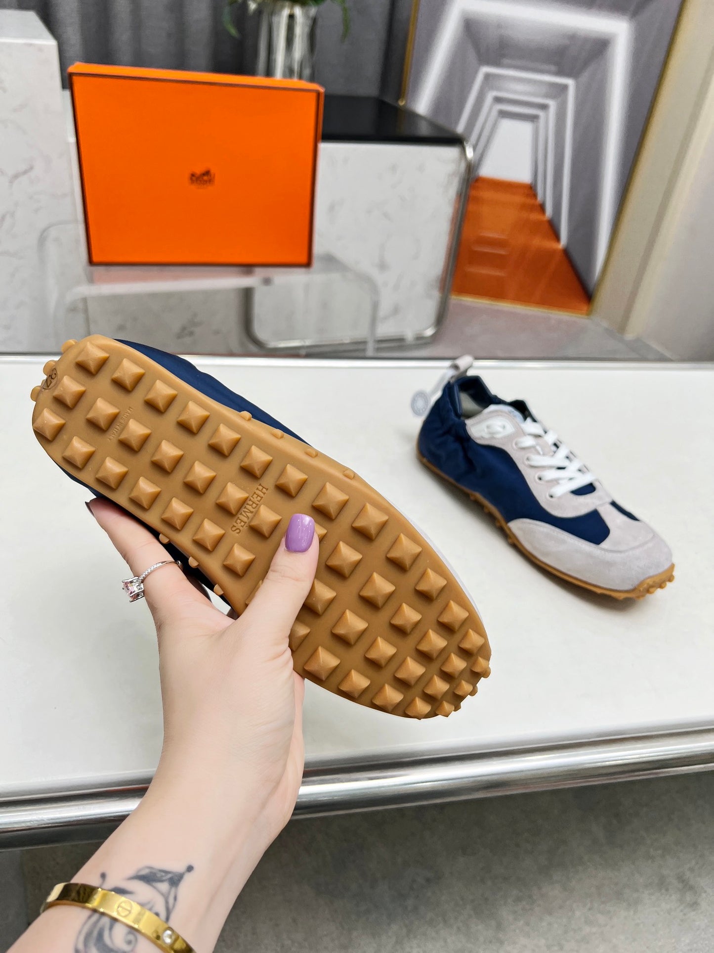 Hermès Unisex Blue And White Sneakers For Luxury Casual Comfort